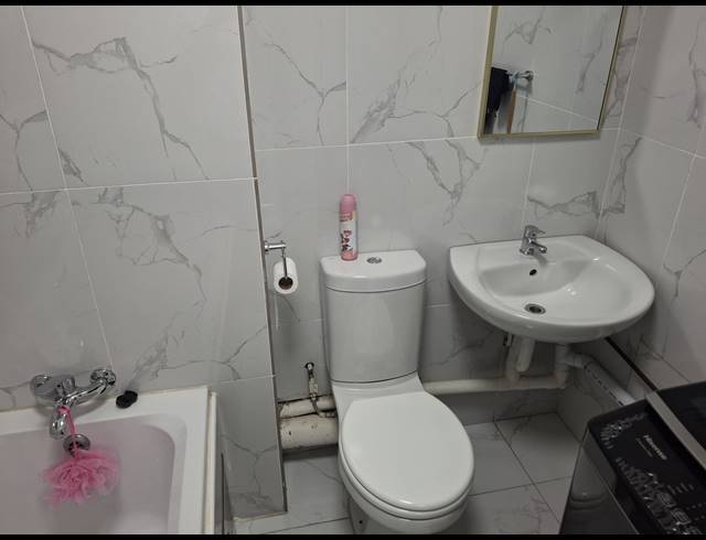 BEDROOM APARTMENT FOR SALE IN COMMERCIA